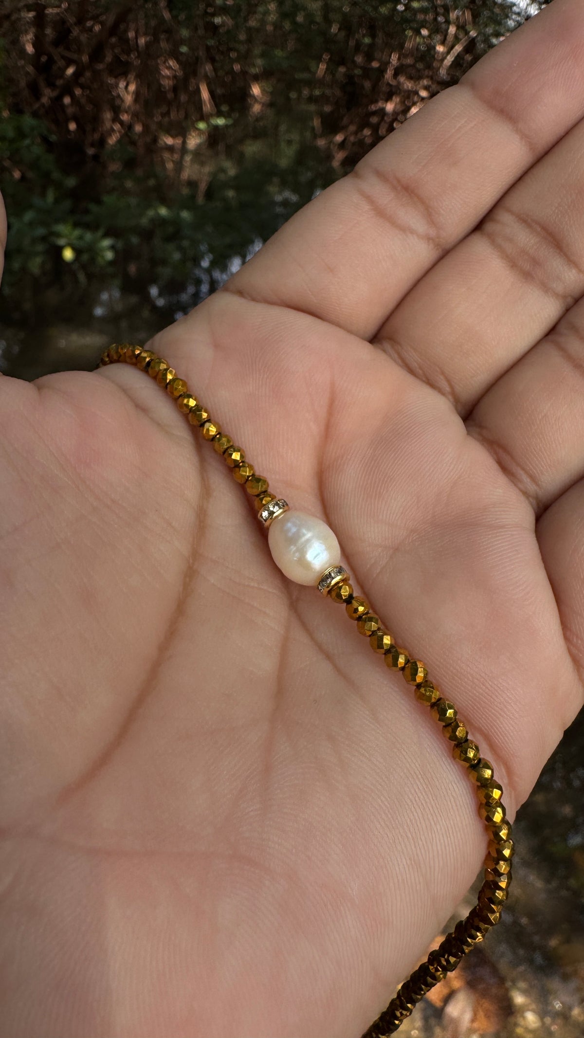 Colar de cristal pérola G - Leitoso - Linha Essencial