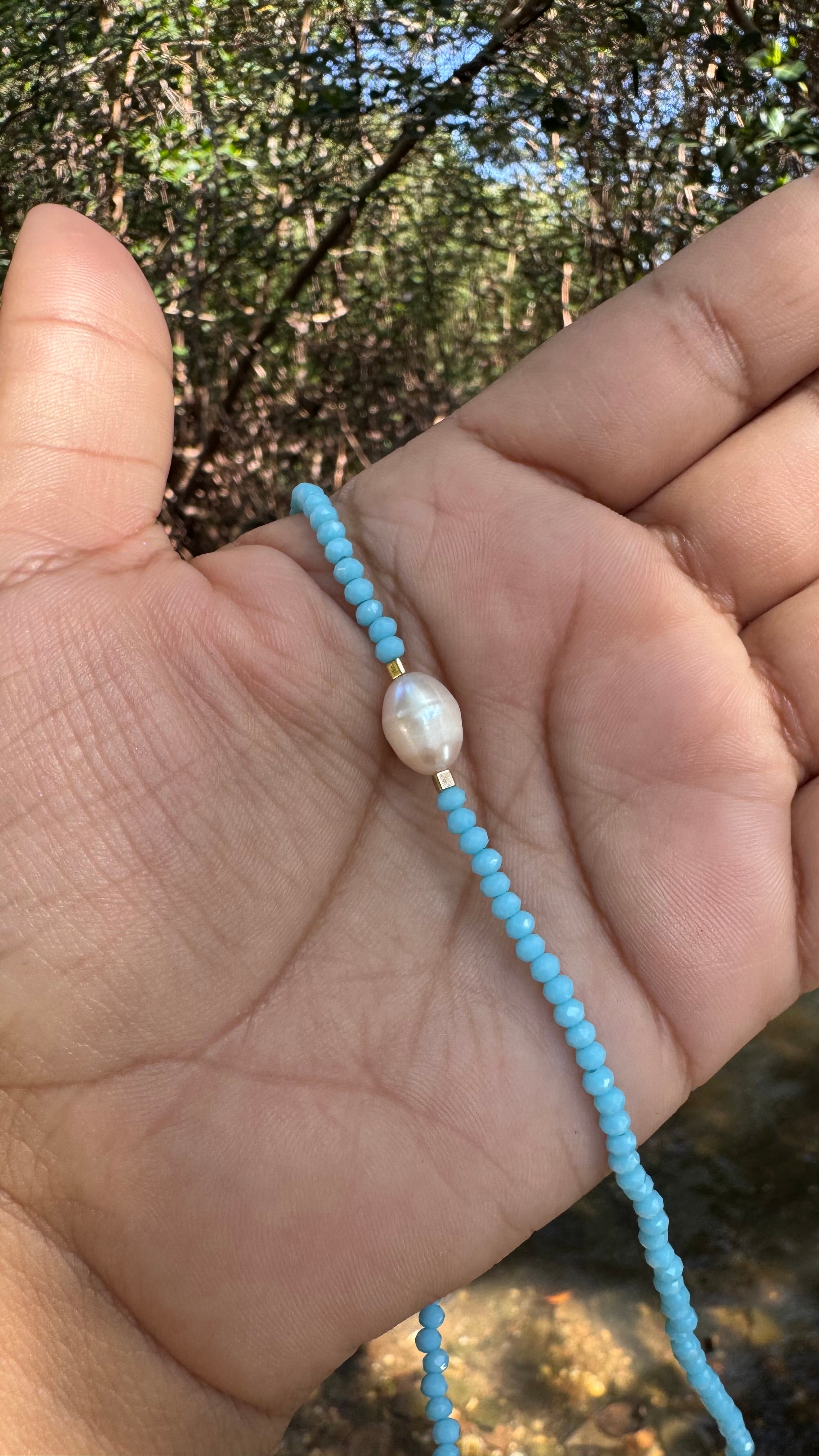 Colar cristal pérola G - Azul claro leitoso
