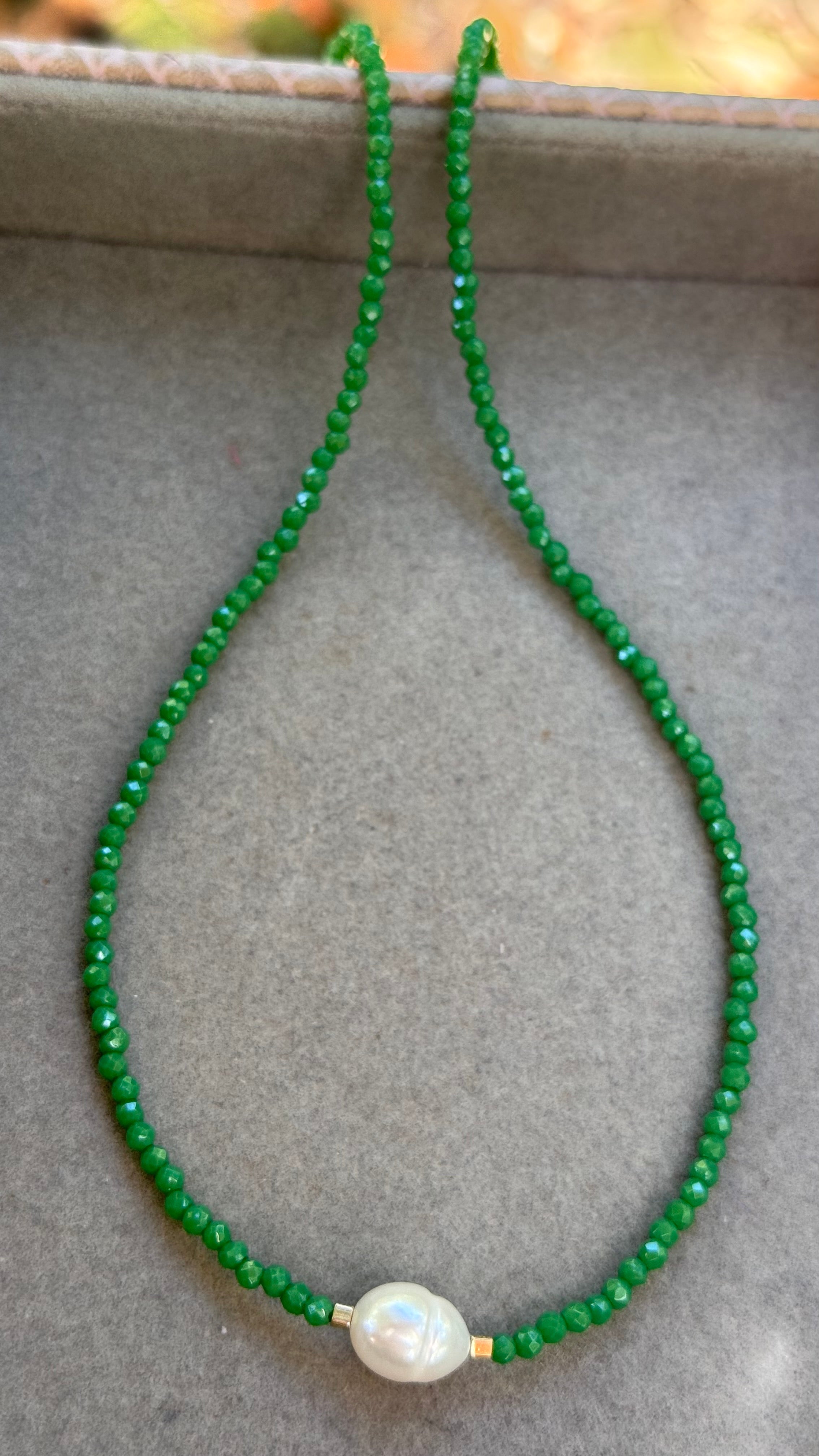Colar cristal pérola G - Verde bandeira